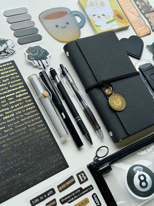🖤BLACK🖤 Bookish Bundle